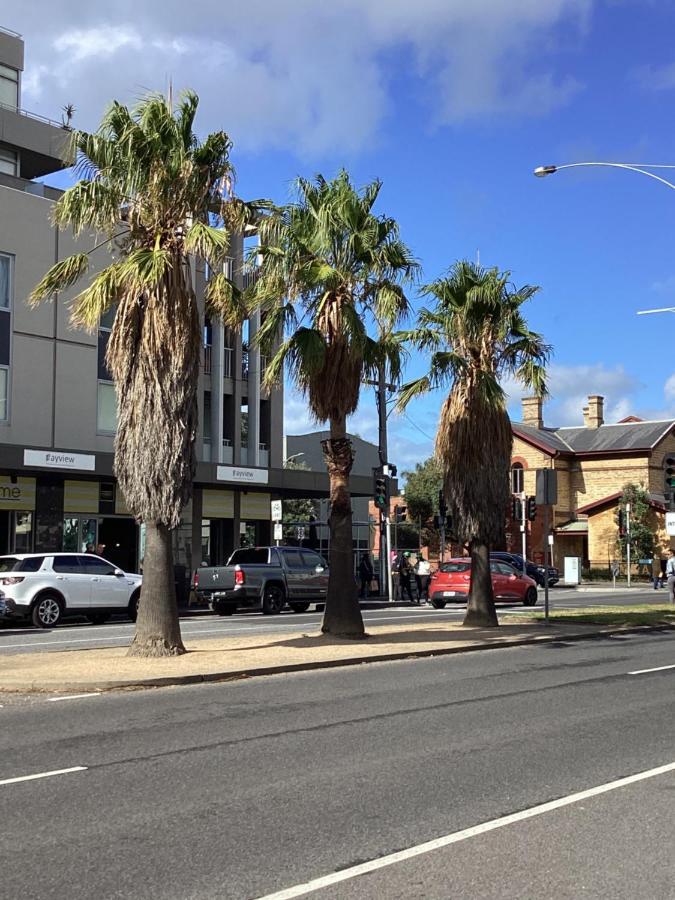 In The Heart Of Port Melbourne Lägenhet Exteriör bild
