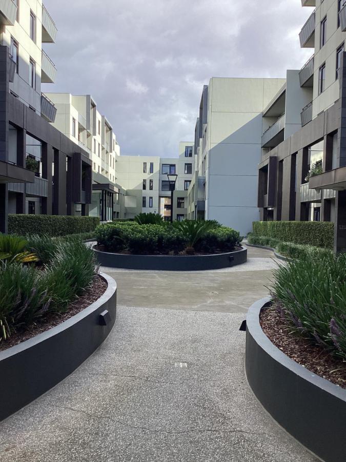 In The Heart Of Port Melbourne Lägenhet Exteriör bild